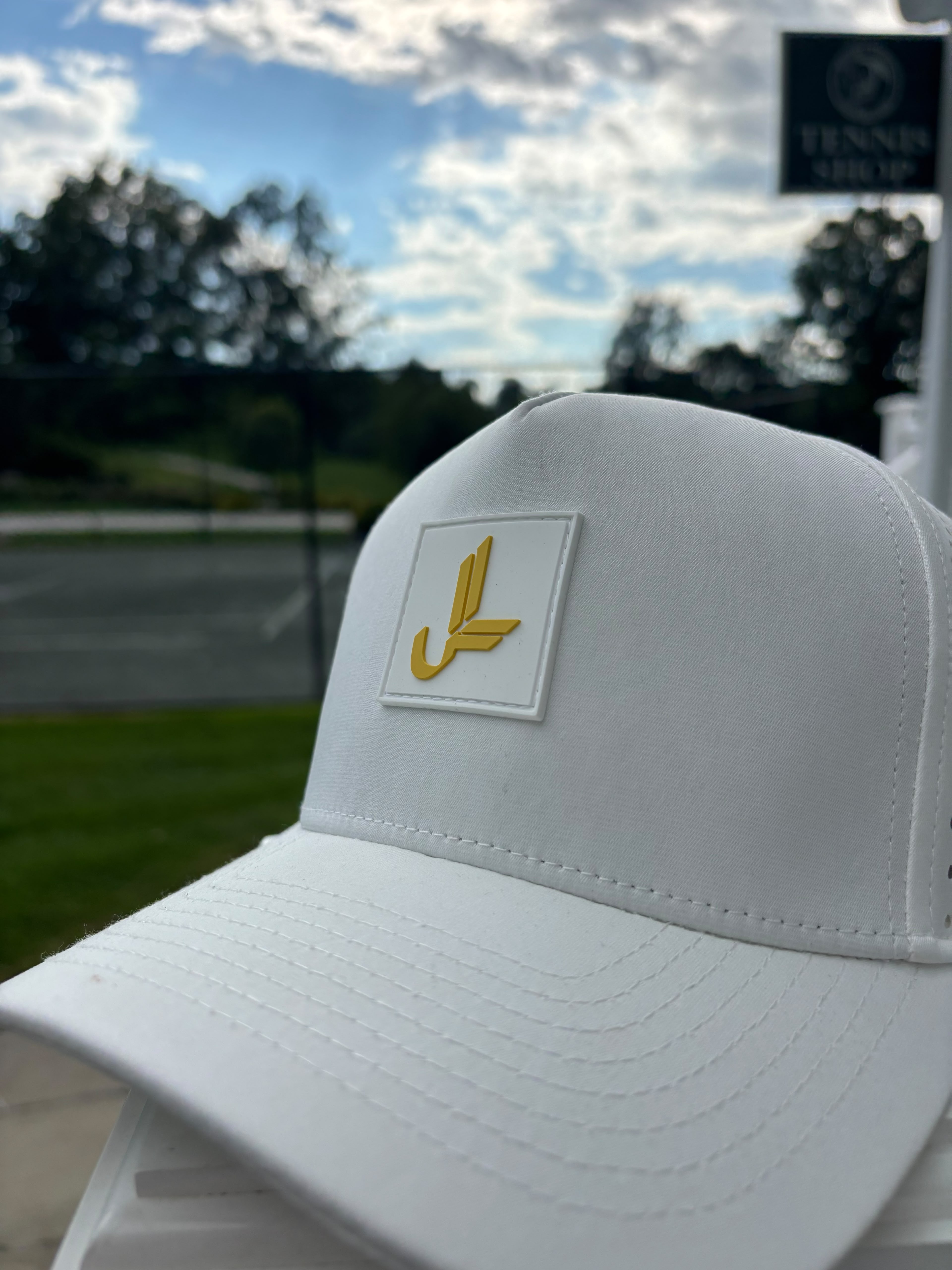 JL Crystal White Hat